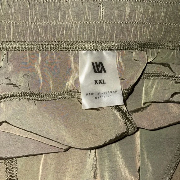 Men’s New VRST Men's 7" All-In Unlined Short Shorts Olive Green Shine Size - Picture 3 of 10